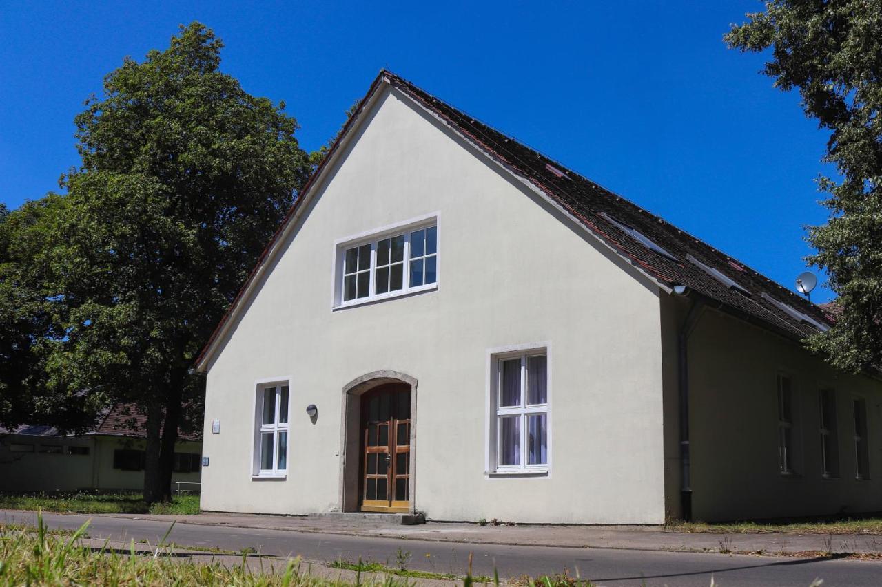 Fmm Hostel Memmingerberg Exterior photo